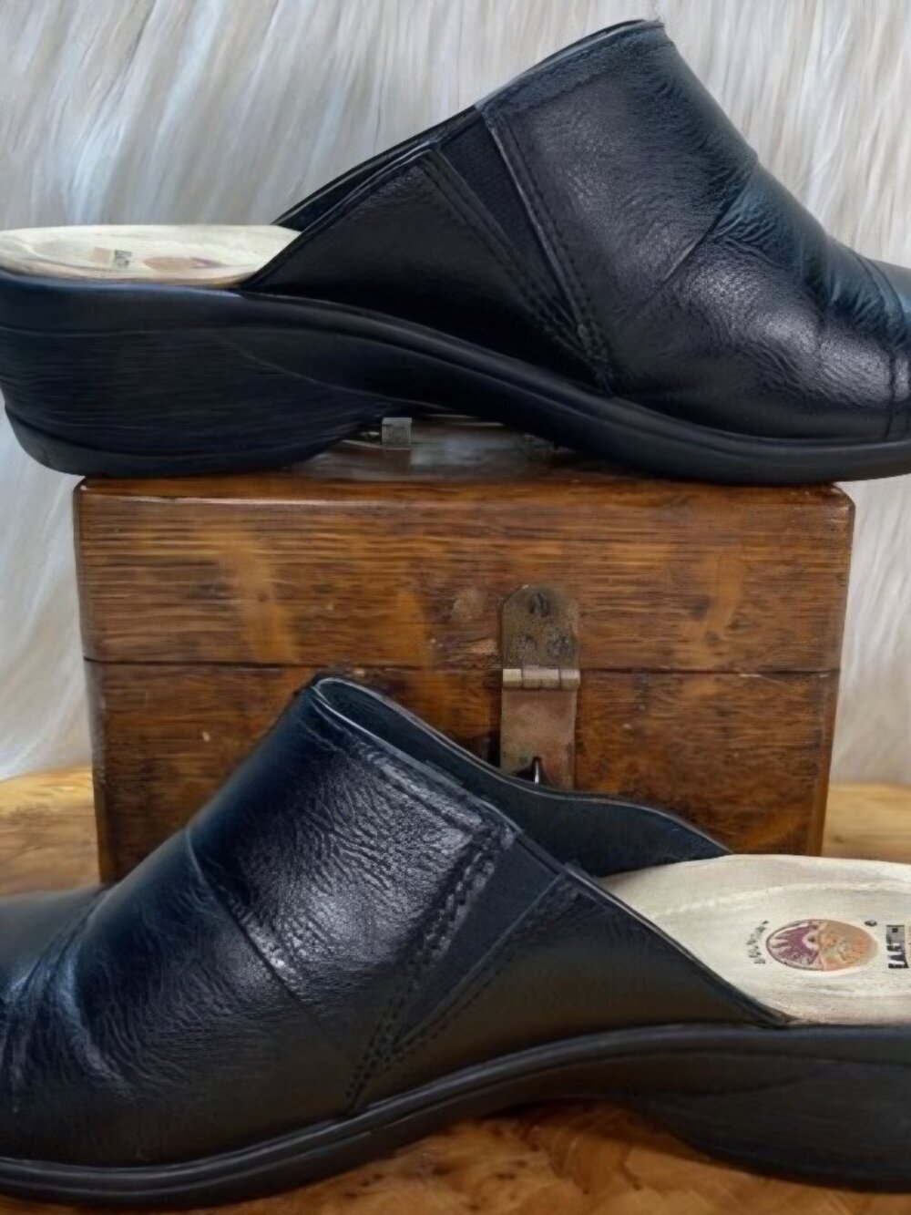 Earth Spirit Gelron Black Leather comfort clogs mules slip-on shoes 9.5